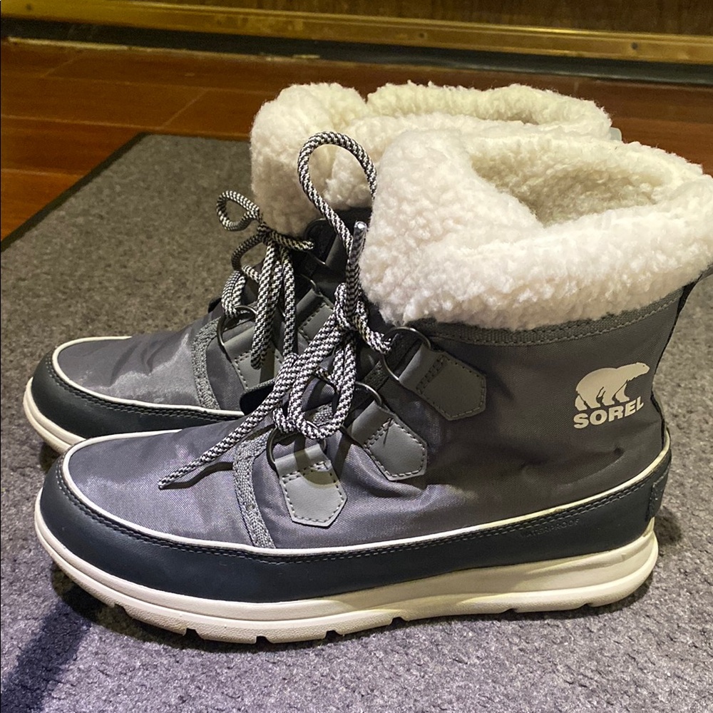 Sorel Women's Gray Winter Boots